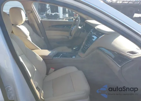 2016 Cadillac Cts Luxury Collection z USA, uszkodzony, nr VIN 1G6AX5SX8G0160387